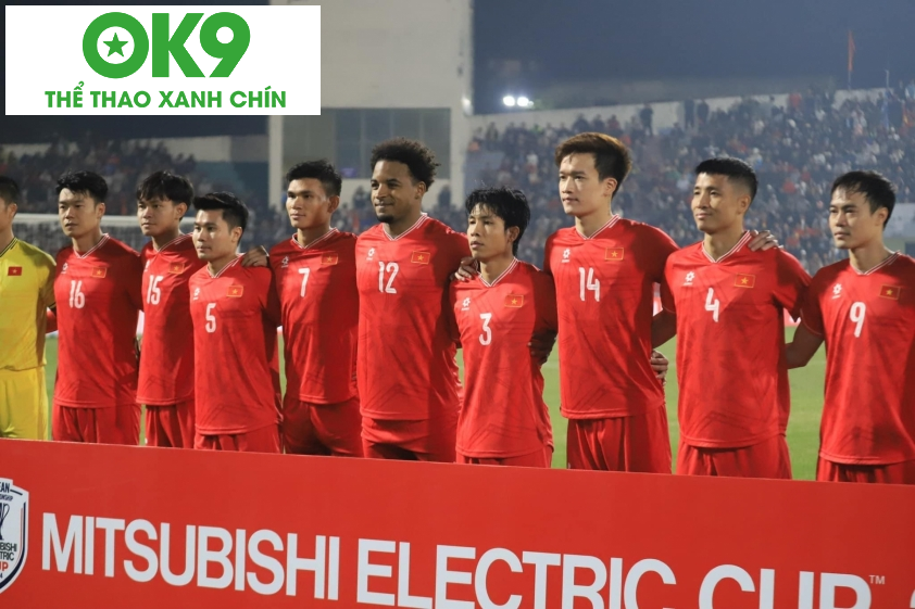 Dự kiến 3-4 tuyển thủ Việt Nam sẽ góp mặt trong trận giao hữu với Manchester United Dự kiến 3-4 tuyển thủ Việt Nam sẽ góp mặt trong trận giao hữu với Manchester United