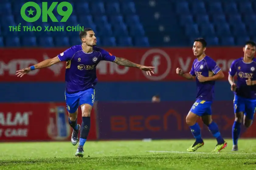 Đỗ Hoàng Hên chưa được gọi lên ĐT Việt Nam dù có phong độ tốt Đỗ Hoàng Hên chưa được gọi lên ĐT Việt Nam dù có phong độ tốt